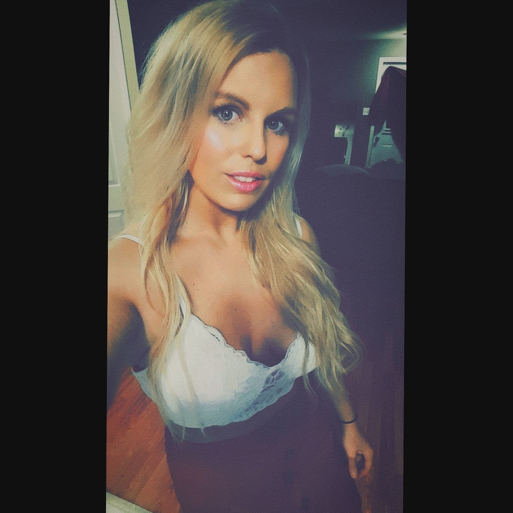 Meet your Posher, Caroline